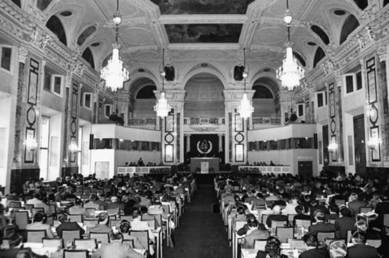 ホーフブルクで開かれていた頃のIAEA総会