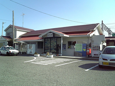 震災前の富岡駅（出所：Wikipedia）