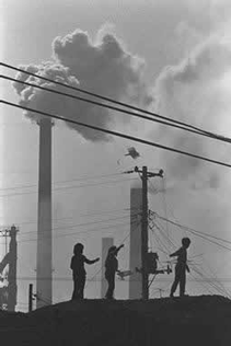 （写真）東京都環境局ウエブサイト、写真集 記録 「東京の公害」、「昭和46（1971）年 『東京の公害」写真コンクール作品』
