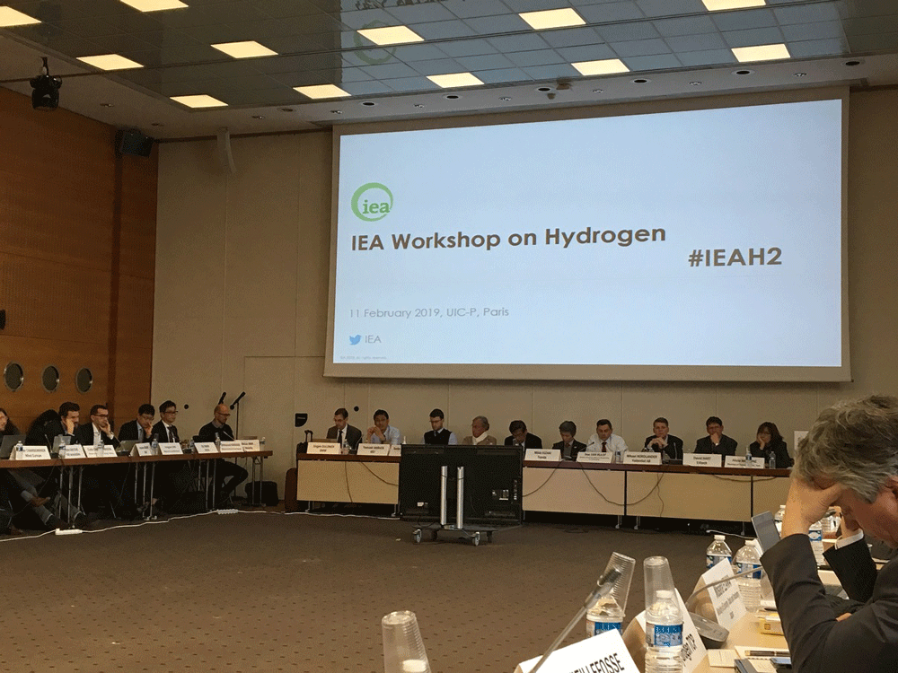【図2】IEA の水素ワークショップ（2019年2月、パリ）